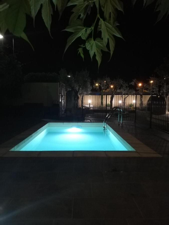 Maison Provencale Spa Sauna Piscine Molleges Exterior photo
